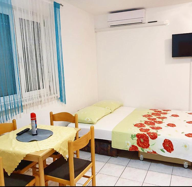 Guesthouse Pejo Poreč Eksteriør bilde