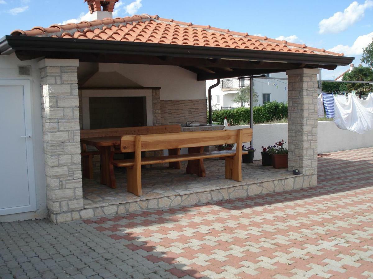 Guesthouse Pejo Poreč Eksteriør bilde