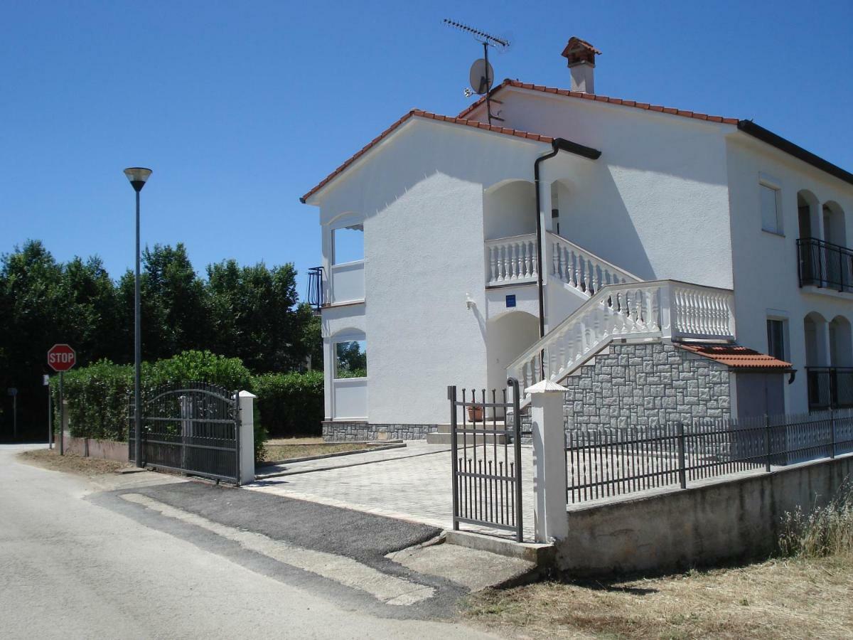 Guesthouse Pejo Poreč Eksteriør bilde